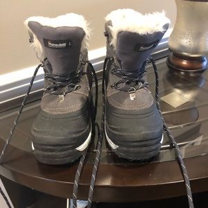 Woman’s snow boots